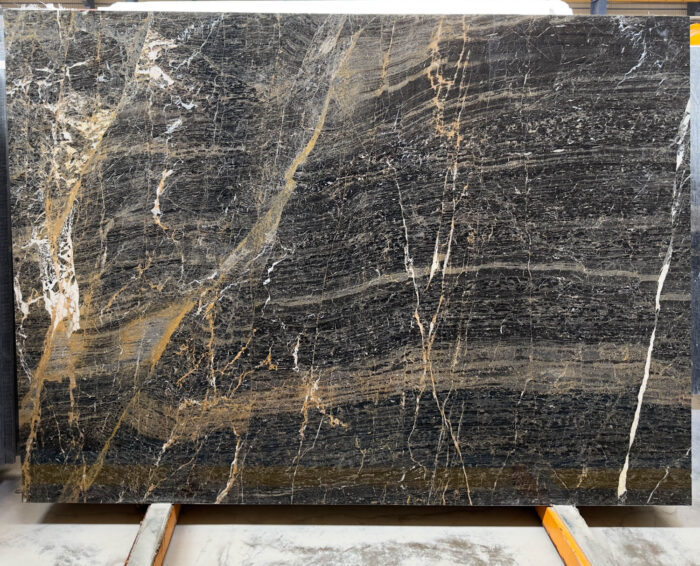 3D-black3.jpg M 206 - Image 8