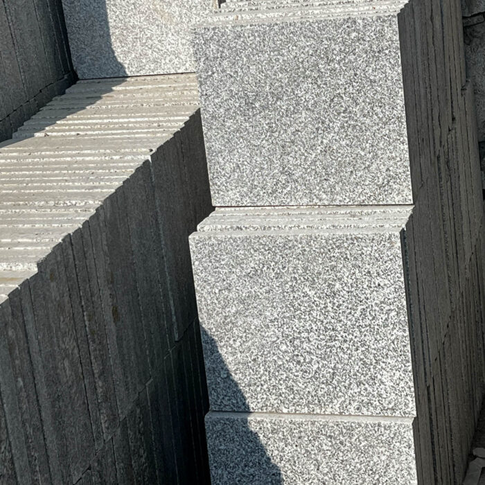 G 103 - Image 3